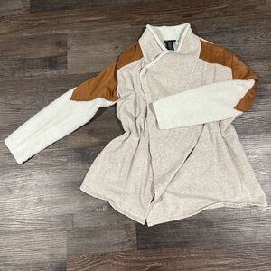 Wrangler Cream Sherpa-Lined Jacket with Dark Trim